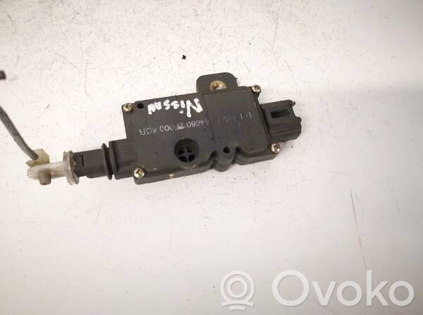 Nissan Primera Motor de bloqueo de puertas