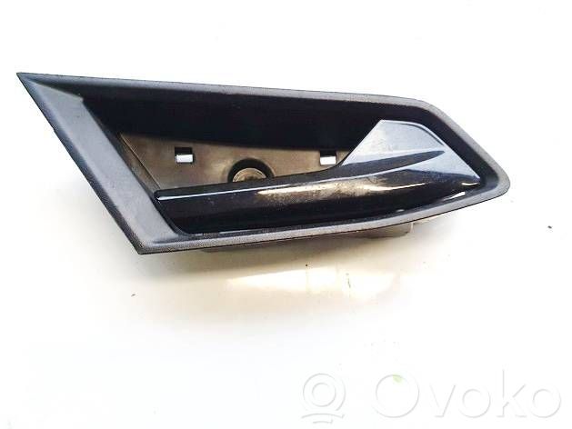 Renault Austral Manecilla interna puerta trasera 