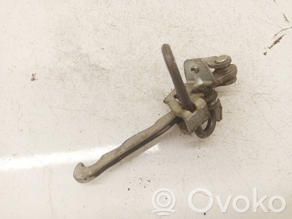 Opel Astra G Takaoven pidätin 