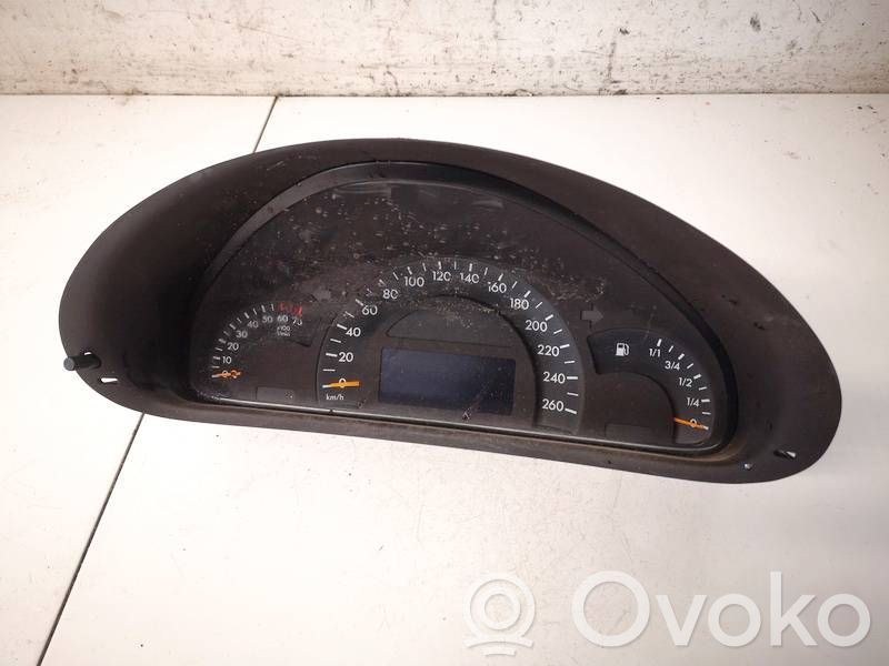 Mercedes-Benz C W203 Tachimetro (quadro strumenti)