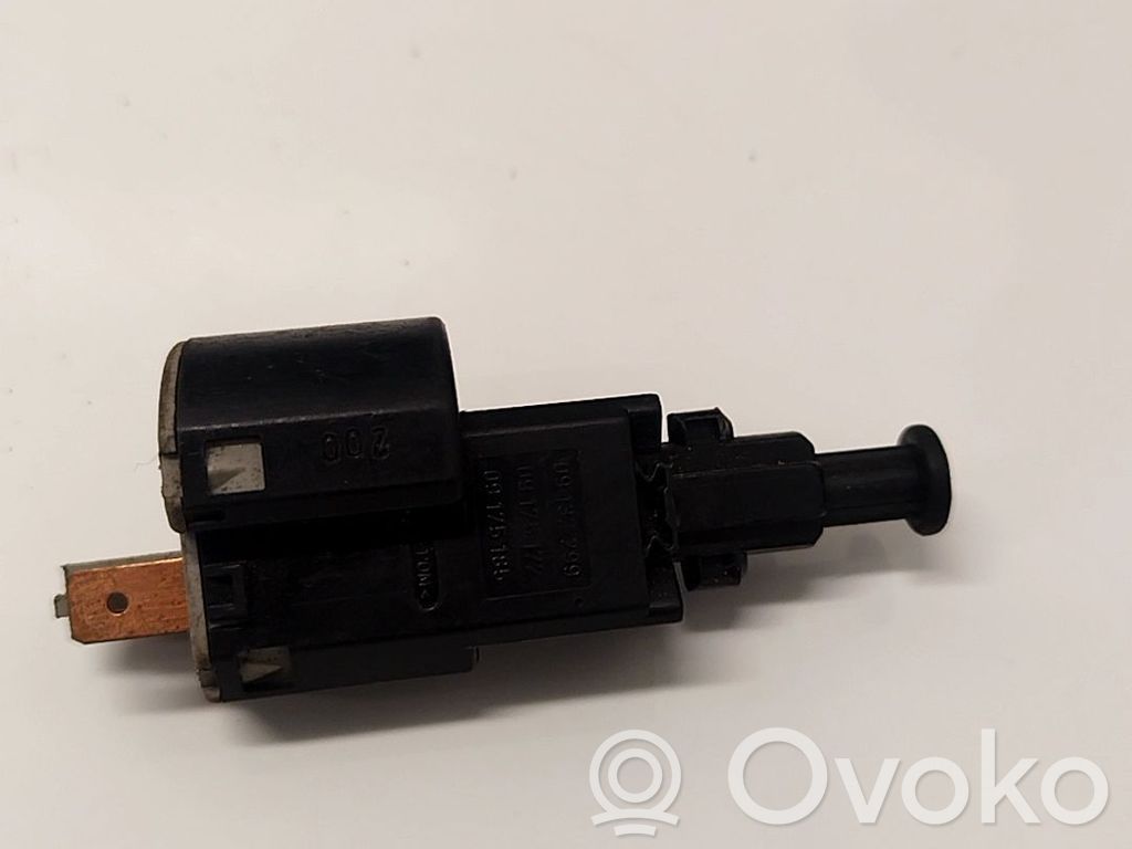 Opel Astra G Interruttore del pedale del freno 