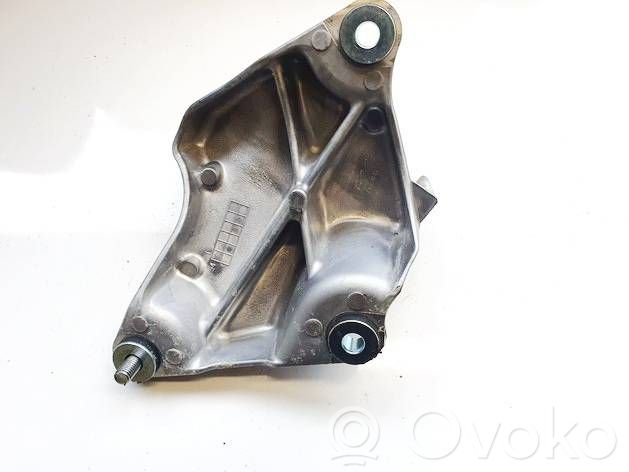 Mazda CX-30 Engine mounting bracket 