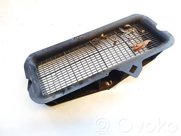 Volkswagen Polo VI Parte del condotto di aspirazione dell'aria