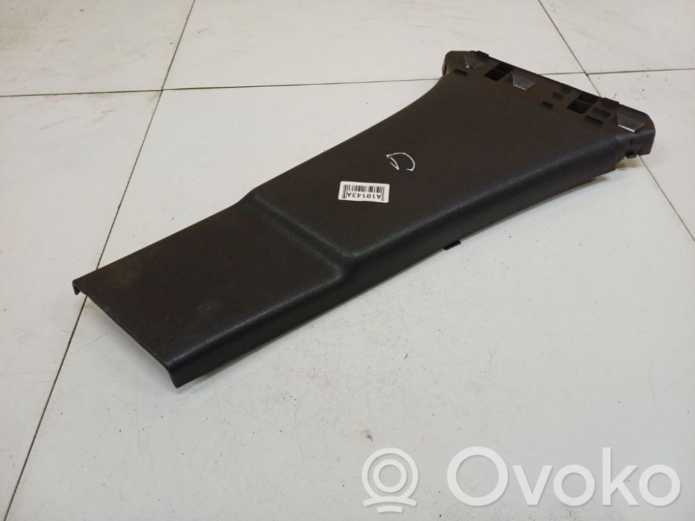 Renault Clio III Pilar (B) (superior) 