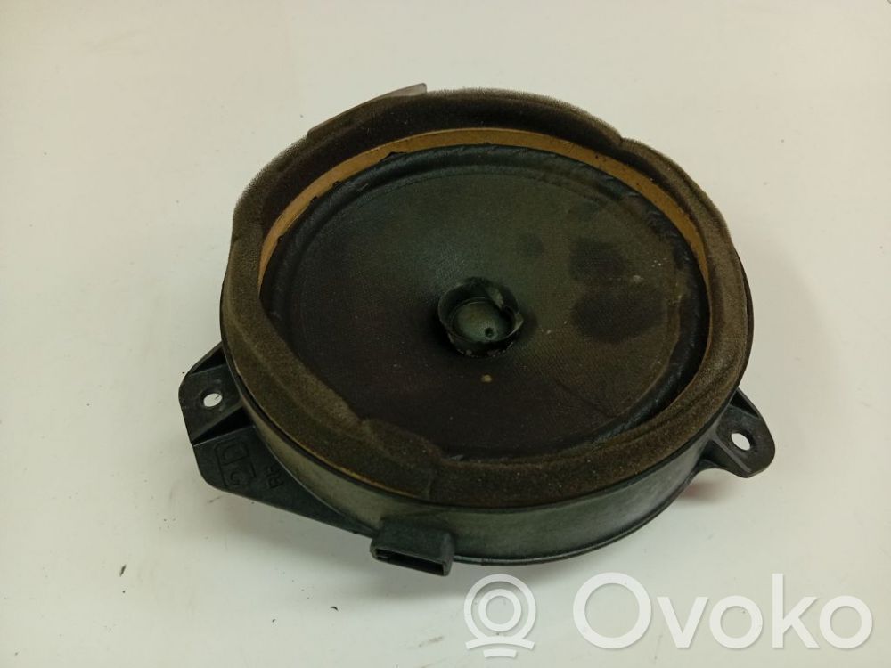 Subaru Legacy Głośnik drzwi przednich 