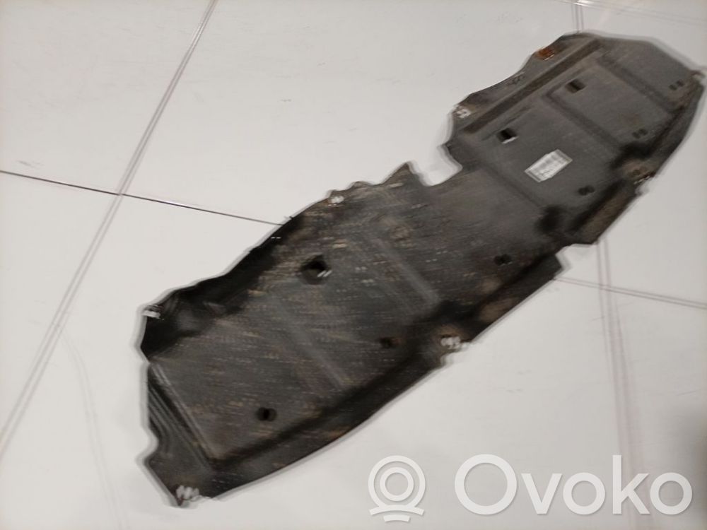 Toyota Corolla E120 E130 Moottorin alustan välipohjan roiskesuoja 