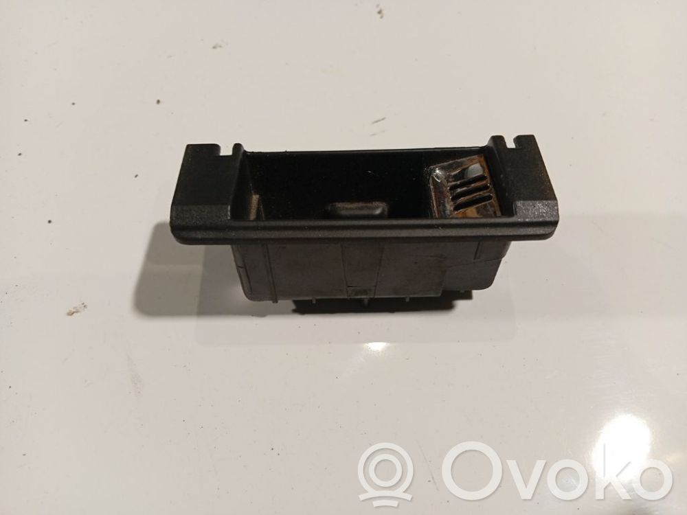 Audi A6 S6 C5 4B Cendrier 