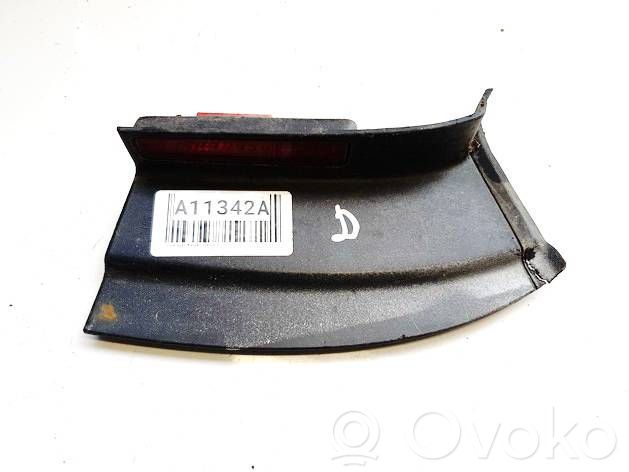 Volkswagen PASSAT B6 Reflector spate 