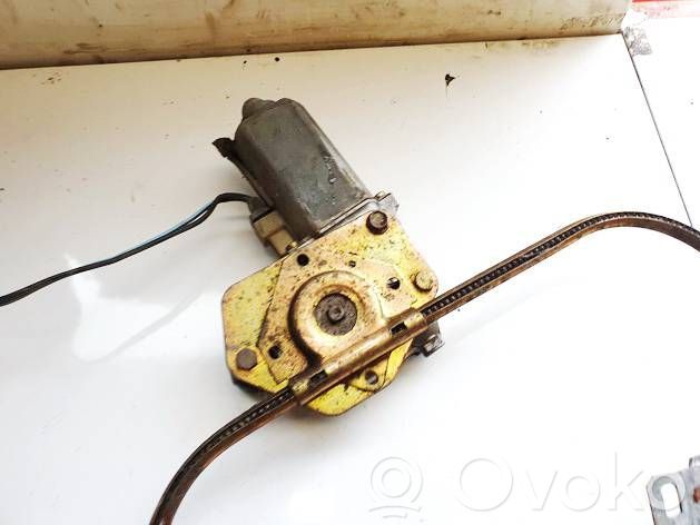 Volkswagen Golf II Silnik regulatora szyby drzwi przednich 