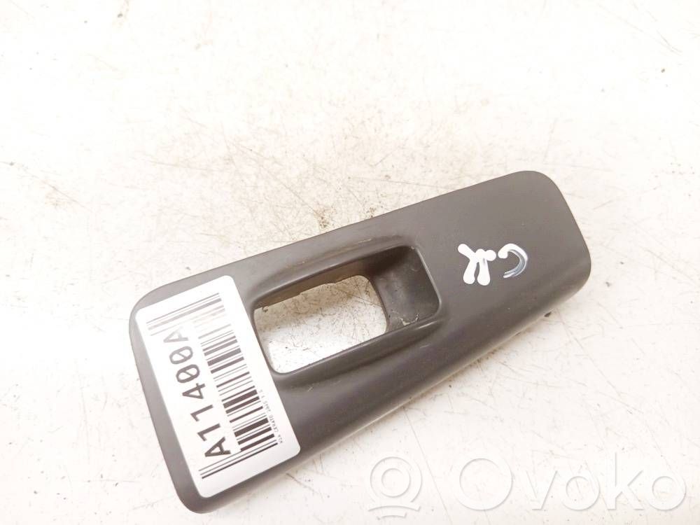KIA Cerato Support bouton lève vitre porte avant