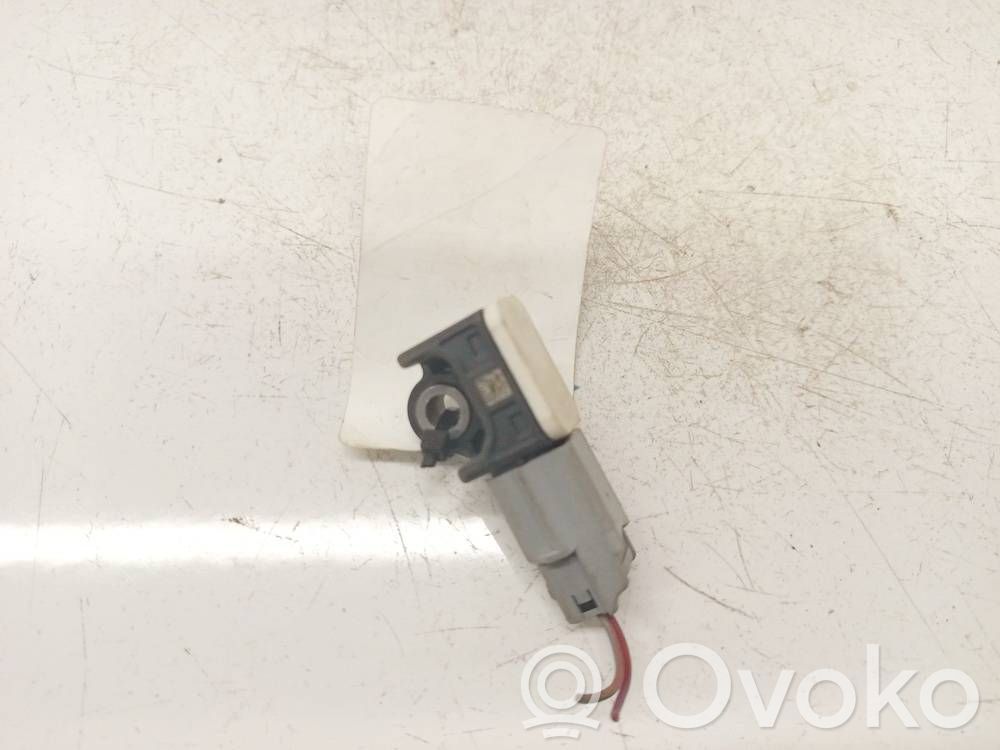 Sensor impacto/accidente para activar Airbag   31334336,31334336,31334336