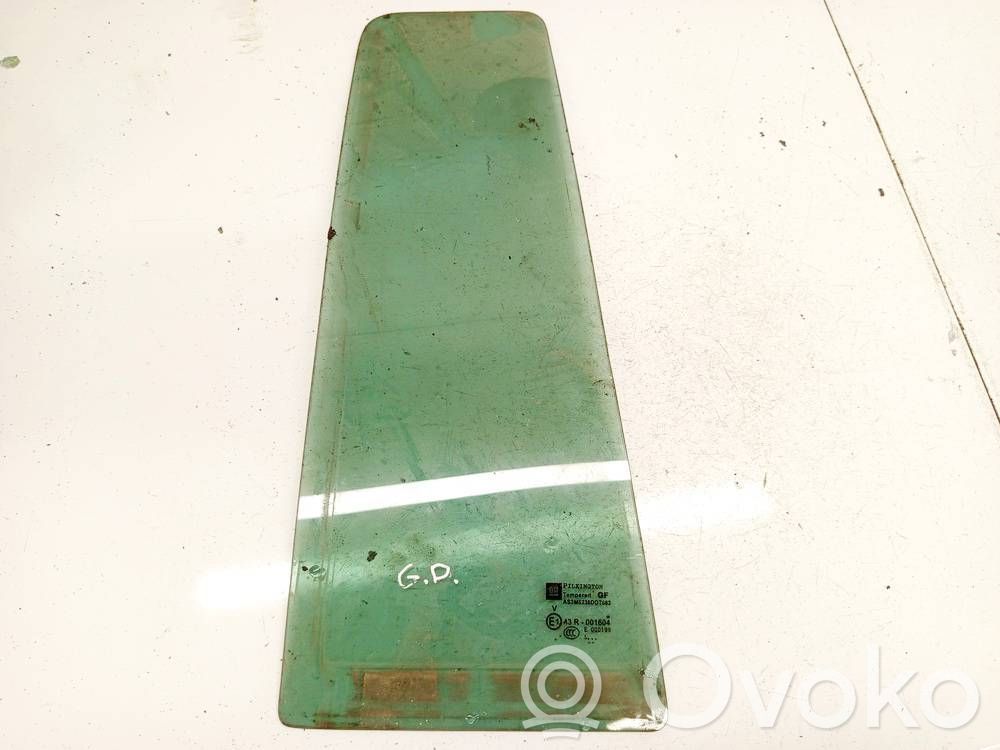 Ventanilla de ventilación de la puerta trasera   AS3,AS3