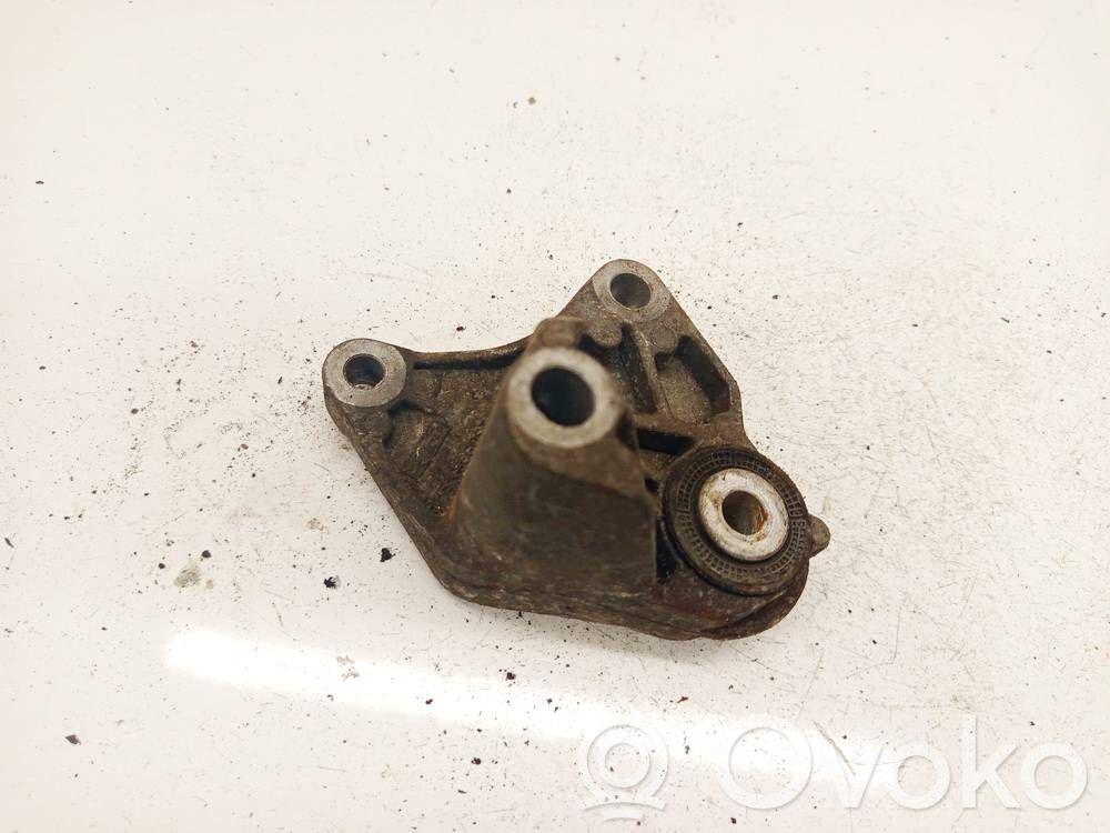 Ford Focus Moottorin kiinnikekorvake 