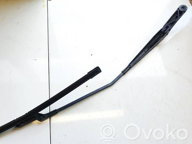 Volkswagen Golf V Wischerarm vorne
