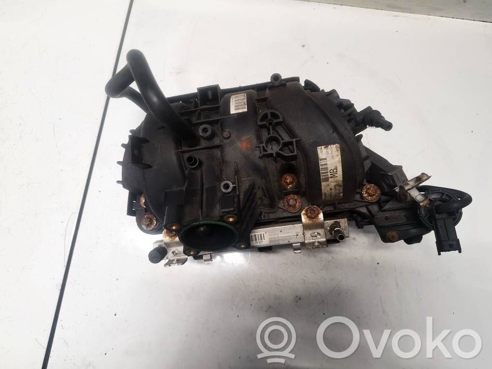 Opel Corsa D Colector de admisión 
