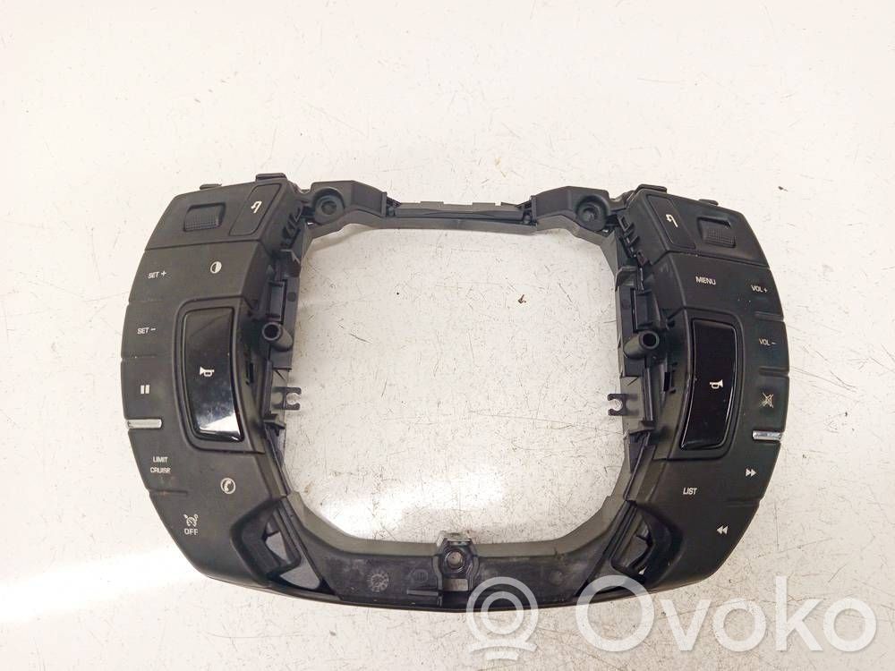 Citroen C5 Butoane/comutatoare pe volan 