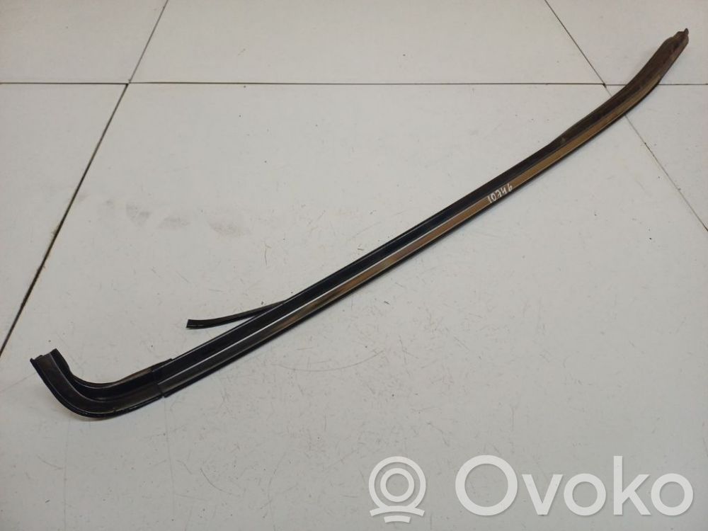 Rover 620 Ornament geam ușă față 