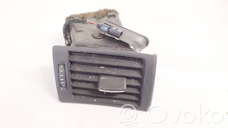Audi A4 S4 B7 8E 8H Rejilla de ventilación central del panel
