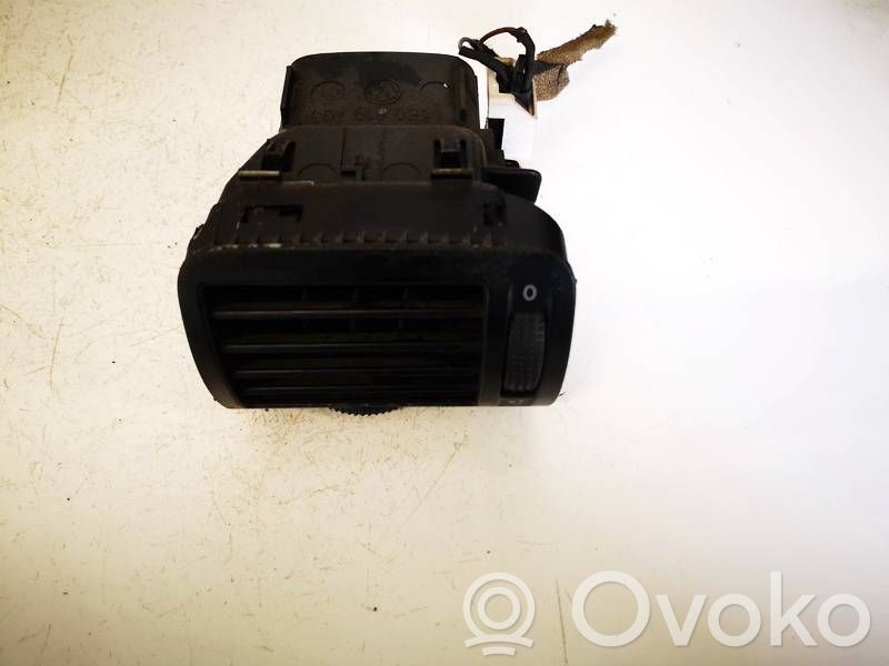 Volkswagen PASSAT B5.5 Rejilla de ventilación central del panel 