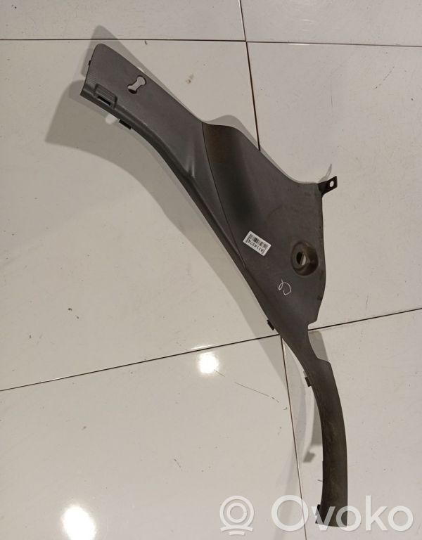 Peugeot 107 Revêtement de pilier (bas)