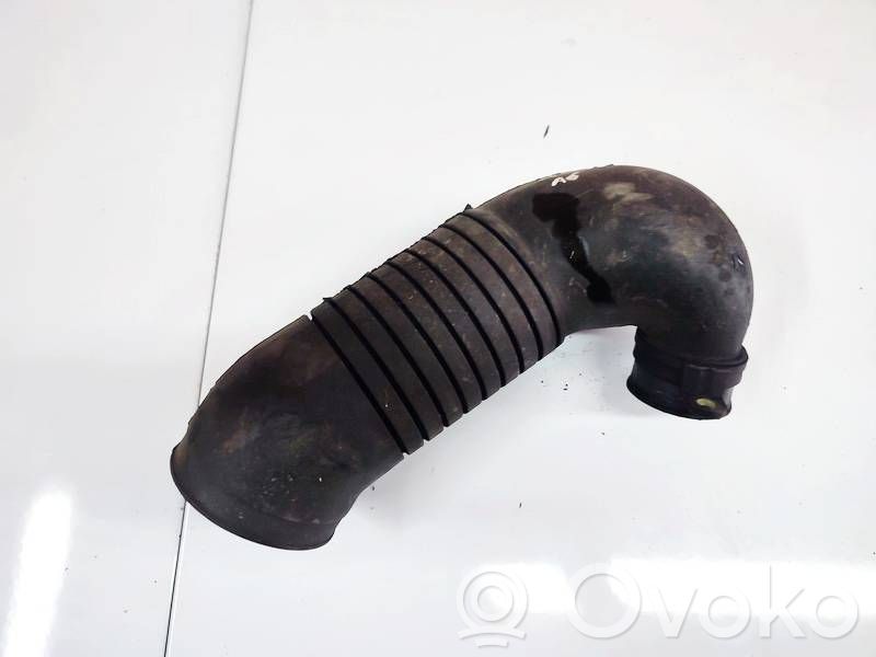 Volkswagen PASSAT B5 Tubo flessibile intercooler