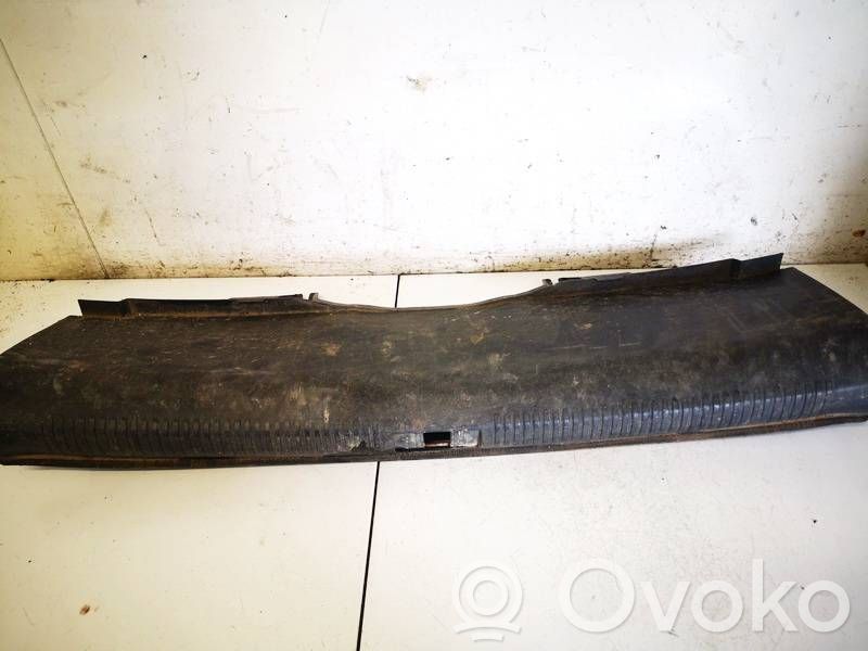 Audi A4 S4 B7 8E 8H Autres éléments garniture de coffre 