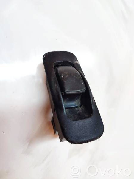 Mitsubishi Carisma Interruptor del elevalunas eléctrico 