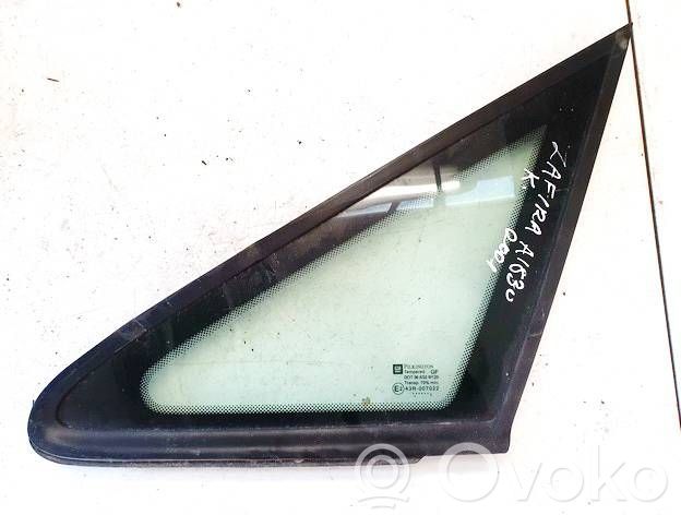 Opel Zafira A Finestrino/vetro triangolo anteriore 