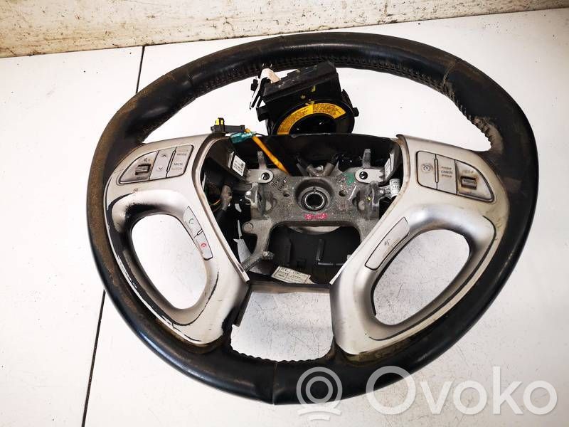 Boutons / interrupteurs volant   967002S300,3832901000,967002S300