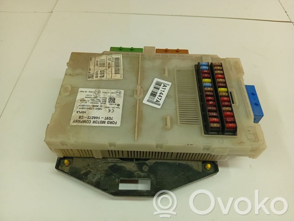Ford Mondeo MK IV Skrzynka bezpieczników / Komplet 
