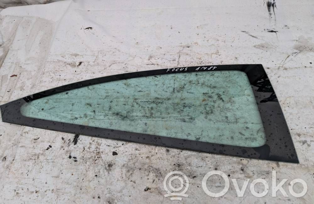 Ford Focus Geam lateral spate 