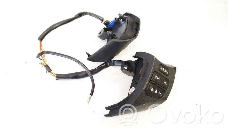 Lexus IS 220D-250-350 Butoane/comutatoare pe volan 
