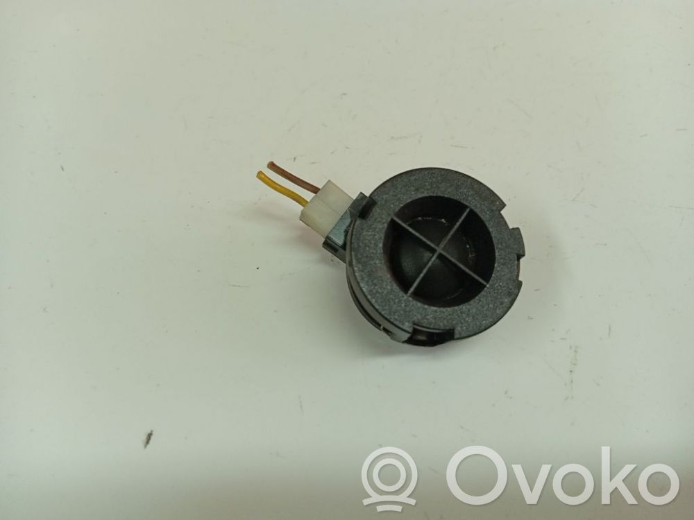 Altavoz de la puerta delantera