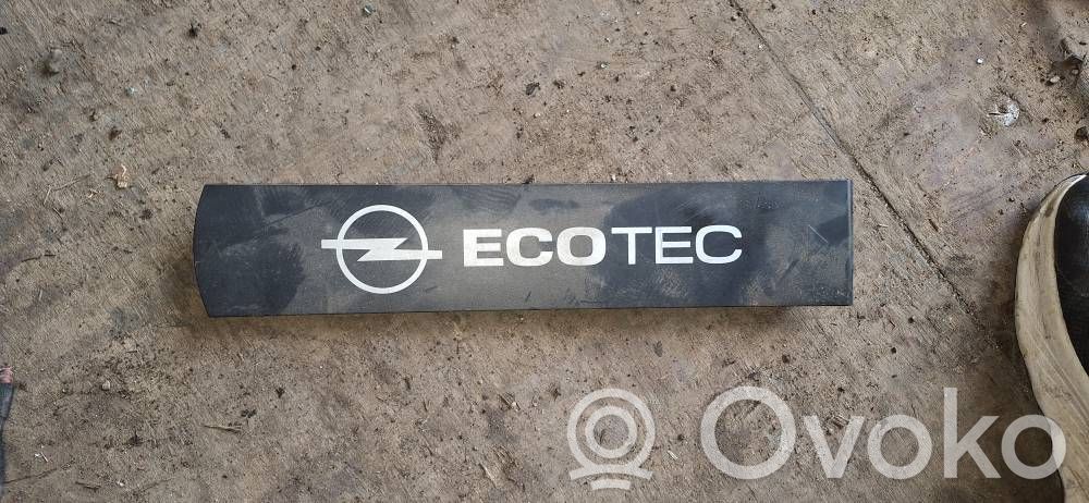 Opel Astra H Copri motore (rivestimento) 