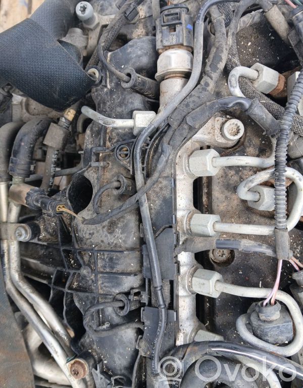 Audi A4 S4 B8 8K Linea principale tubo carburante 