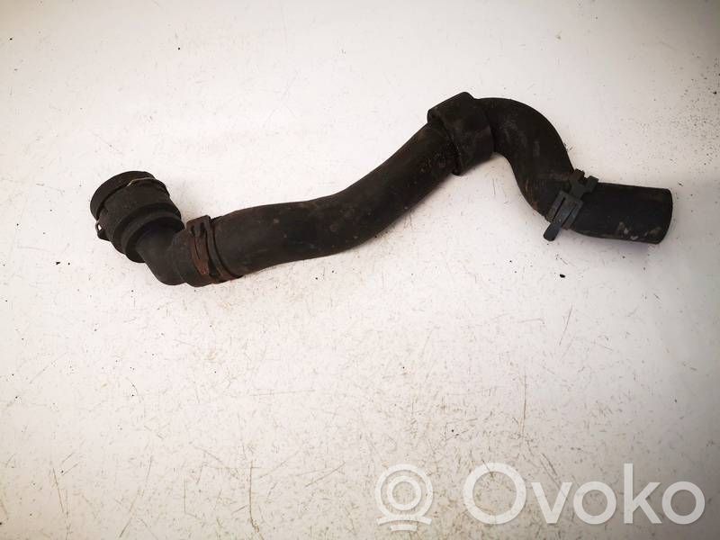 Volkswagen Golf IV Tubo flessibile del liquido di raffreddamento del motore