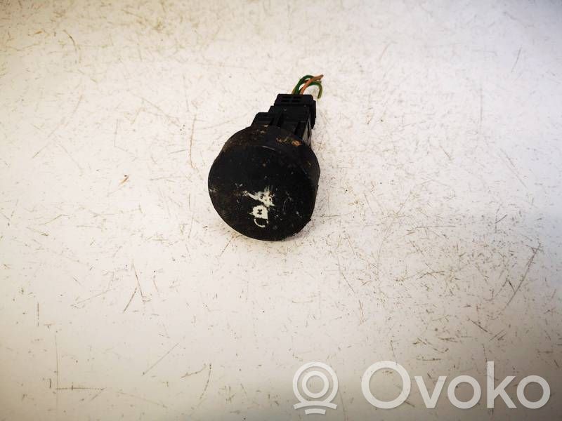 Citroen C3 Botón interruptor de bloqueo de puertas 