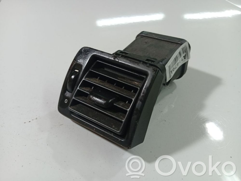 Volvo V50 Griglia di ventilazione centrale cruscotto 