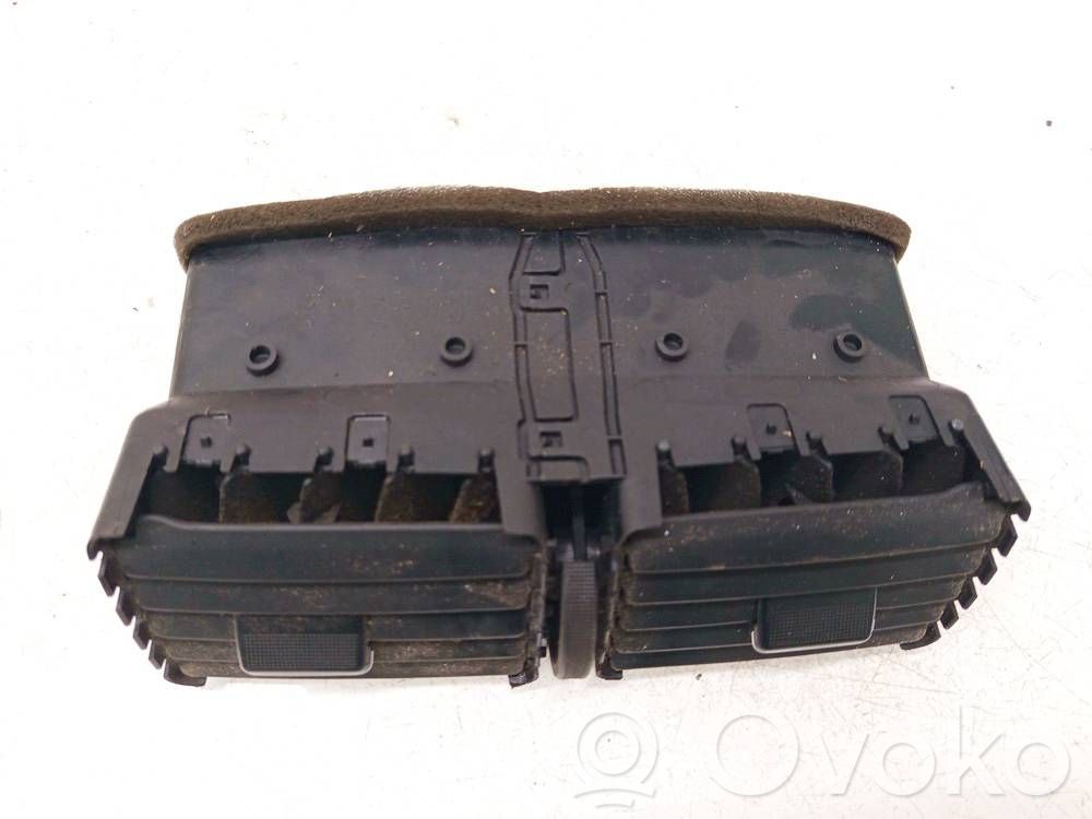 Toyota Avensis Verso Grilă ventilație centrală 