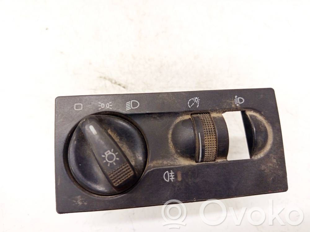 Volkswagen Golf III Interruttore luci 