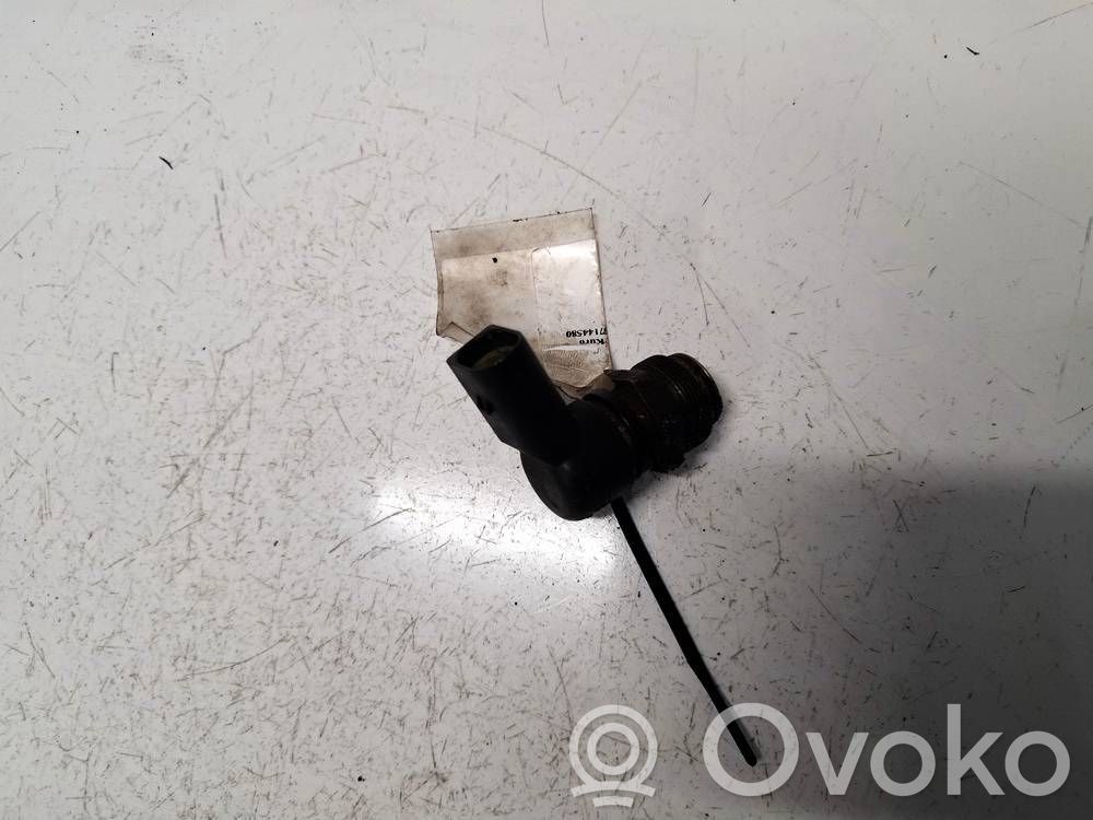 Peugeot 407 Inyector de combustible 