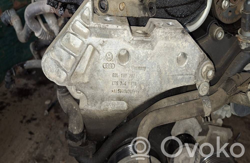 Volkswagen Golf VI Suport motor 
