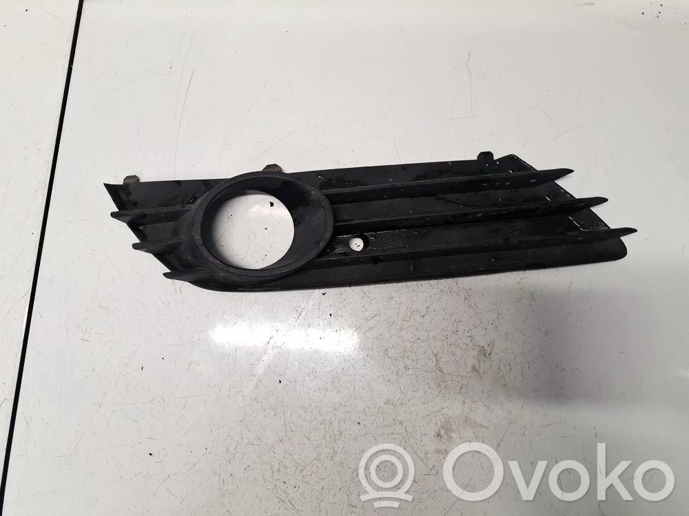 Opel Astra H Mascherina inferiore del paraurti anteriore
