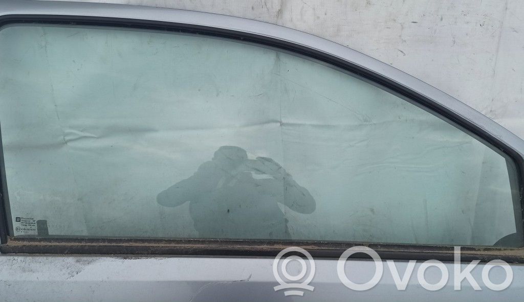 Opel Corsa C Szyba drzwi przednich 