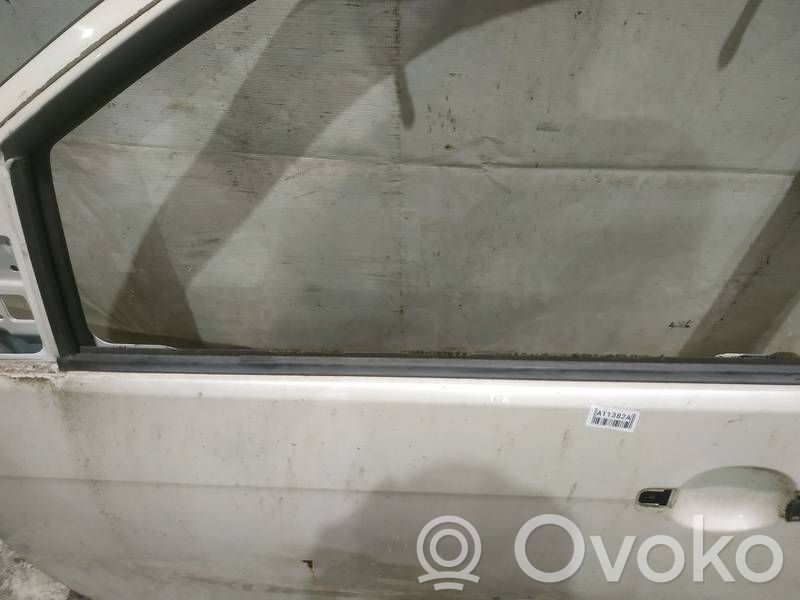 Isuzu D-Max Ornament geam ușă față 