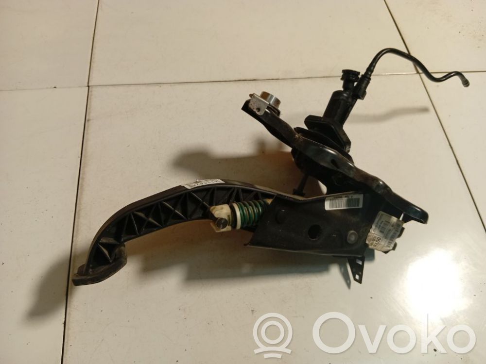 Ford Mondeo MK IV Pedał sprzęgła