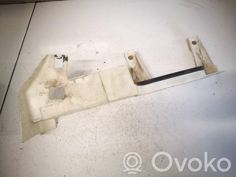 Peugeot 307 Rivestimento modanatura del vetro della portiera anteriore 