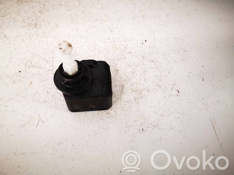 Opel Astra J Motorino di regolazione assetto fari