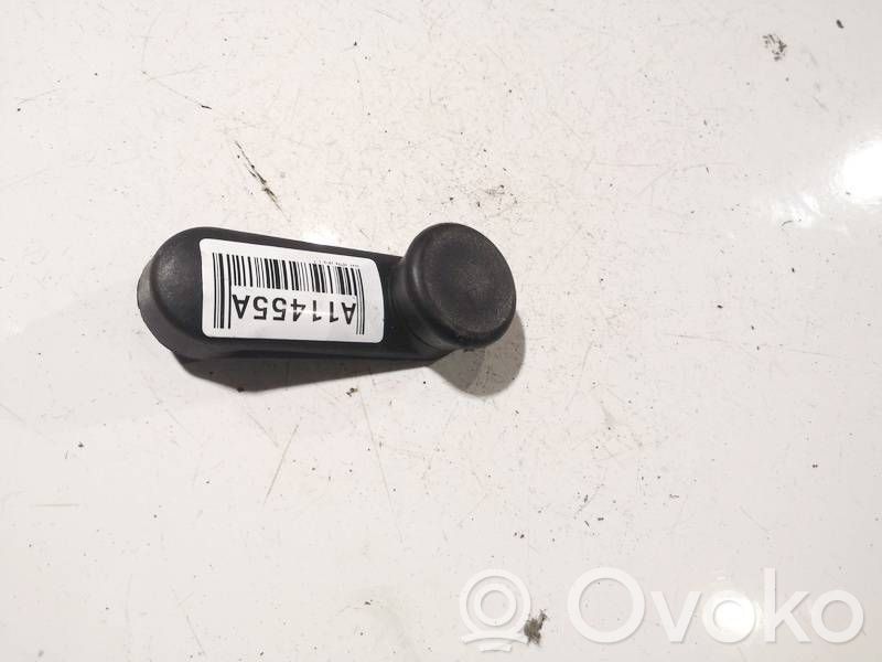 Opel Astra J Etuoven ikkunan kampi 