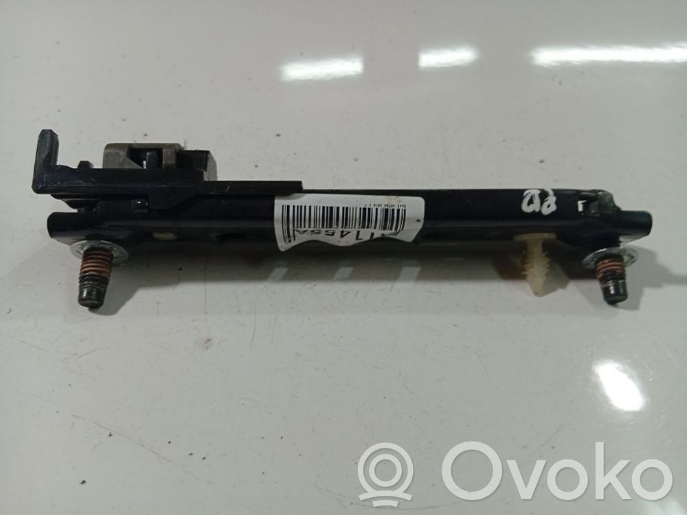 Opel Astra J Riel de ajuste del cinturón de seguridad 